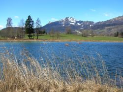 Il Lago di Lod non lontano da Antey Saint Andre in Valle d'Aosta 2 Di Patafisik - Opera propria, CC BY-SA 3.0, Collegamento