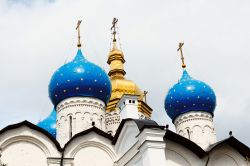 Le cupole della Cattedrale dell'Annunciazione nel Cremlino di Kazan in Russia