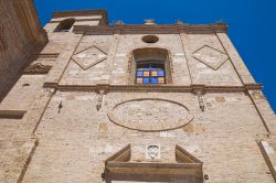 Monastero di San Francesco dei Conventuali a San Severo, Puglia - il grande monastero dei francescani, collegato alla chiesa, è considerato di particolare pregio per i suoi interni, in ...