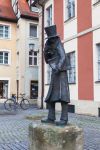 Monumento al narratore Hoffmann con il gatto Moore sulla spalla in Hoffmann Platz a Bamberga,  Germania - © volkova natalia / Shutterstock.com