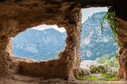 La Necropoli di Pantalica vicino a Ferla Sicilia - © Marco Ossino / Shutterstock.com