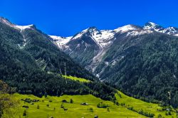 Paesaggio alpino nella zona di Morel-Filet, Cantone Vallese in Svizzera