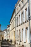Palazzi antichi nel cuore del centro storico di Cognac, Francia.
