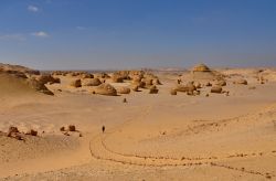 Panorama di Wadi al-Hitan Egitto: la vista della Valle delle Balene dall'altopiano - In collaborazione con I Viaggi di Maurizio Levi