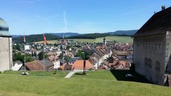 Panorama dall'alto del borgo di Porrentruy in Svizzera