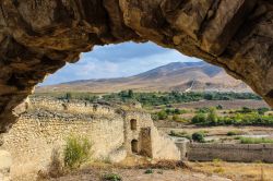 Panorama dalle rovine nei pressi della città di Stepanakert, Nagorno-Karabakh - © Ekaterina McClaud / Shutterstock.com