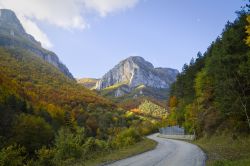 Panorama sulle Alpi, Italia. Una suggestiva immagine scattata dalla città di Ormea, in provincia di Cuneo, che ritrae le Alpi Liguri.
