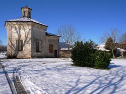 La chiesa di Pantaro di Gattatico dopo una nevicata ...