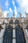 Particolare della chiesa di Notre-Dame en Vaux a Chalons-en-Champagne (Francia). Di fondazione romanica, quest'edificio religioso conserva ancora i pilastri, le torri del coro e i capitelli ...