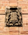 Particolare di una facciata a Ezcaray, Spagna -  Uno stemma decora la facciata di un antico edificio di Ezcaray © Ander Dylan / Shutterstock.com