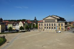 Piazza del Palazzo di fronte all'Ehrenburg di Coburgo, Germania - © photo20ast / Shutterstock.com