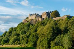 Il pittoresco castello di Stirling in un tardo pomeriggio autunnale, Scozia, Regno Unito.
