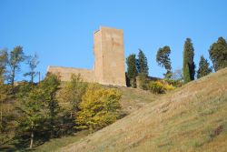 Resti di fortificazioni a Castelfiorentino in Toscana