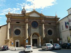 Savigliano la facciata della chiesa di San Pietro dei Cassinesi