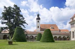 Uno scorcio dei giardini del castello di Telc, Repubblica Ceca - © Iva Vagnerova / Shutterstock.com