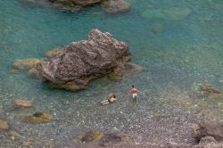 L'acqua limpida di Bova Marina, bandiera Blu della Calabria - © Diego Grandi / Shutterstock.com