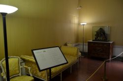 La stanza dove Letizia, madre di Napoleone, diede alla luce il futuro imperatore. Maison Napoleone, Place Letizia, Ajaccio
