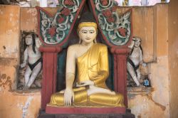 Una statua del Buddha al Wut Tite Kyoung Par Yi Yat Ti Sar Thin Tite Temple nella città di Myeik, sud del Myanmar.

