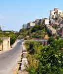 Strada di accesso alla cittadina di Francofonte in Sicilia