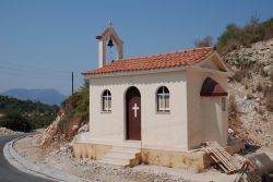 Un edificio religioso di Katomeri a Meganissi, Grecia -  Incantevole villaggio formato da piccole case e un labirinto di stradine, Katomeri, che è anche capitale dell'isola greca ...