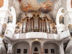 Un elaborato organo a canne in una chiesa di Lindau, Germania - © Mor65_Mauro Piccardi / Shutterstock.com