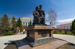 Un monumento nella piazza del Cremlino di Kazan in Russia. Si tratta di un sito Patrimonio UNESCO - © Yury Dmitrienko / Shutterstock.com