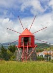 Un mulino a vento storico a Conceicao vicino a Horta, Faial, Azzorre.
