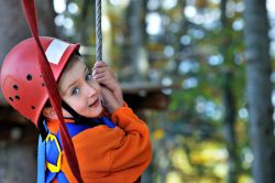 Un parco avventura del Trentino in Val di Non, ideale per famiglie con bambini