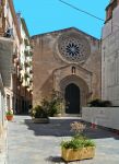 Una antica chiesa nel cuore storico di Trapani in Sicilia - © poludziber / Shutterstock.com