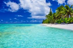 Una bella spiaggia di Rarotonga, arcipelago delle Cook Islands in Polinesia.
