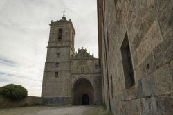 Una chiesa lungo la strada da Estella a Los Arcos, Spagna.
