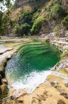 Una piscina naturale nel canyon di Cavagrande in Sicilia