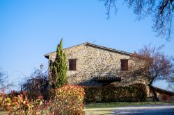Una casa in sasso vicino a Castelraimondo, Provincia di Macerata, Marche.