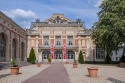 Veduta del teatro municipale di Fontainebleau, Comune nell'area metropolitana di Parigi (Francia) - © Kiev.Victor / Shutterstock.com
