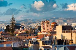 Veduta dell'antica città di Limassol, isola di Cipro. Famosa per la sua tradizione culturale, Limassol è un vivace centro marittimo, ricco di musei e di siti archeologici.

 ...