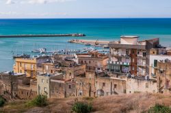 Veduta panoramica della città di Sciacca, Sicilia. Questa bella città marinara della provincia di Agrigento è nota, fra l'altro, per il carnevale e per la lavorazione ...