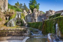 Villa d`Este fra fontane e giardino, Tivoli, Lazio. Dopo la Prima Guerra Mondiale la villa passò allo Stato Italiano che diede inizio a importanti lavori di restauro.
