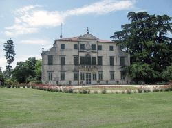 Villa Manzoni a Noventa Padovana in Veneto - © G.F.S., CC BY 3.0, Wikipedia