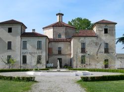 Villa Picchetta, la sede del Parco Piemontese del Ticino vicino a Cameri in Piemonte - © Maxx1972 - Wikipedia 