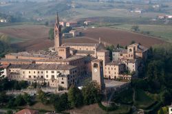 Vista aerea del borgo di Castelvetro in Emilia-Romagna