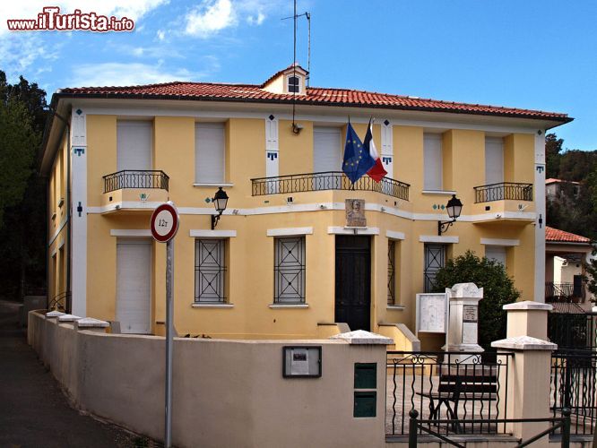 Immagine Pietracorbara, Corsica: la Mairie