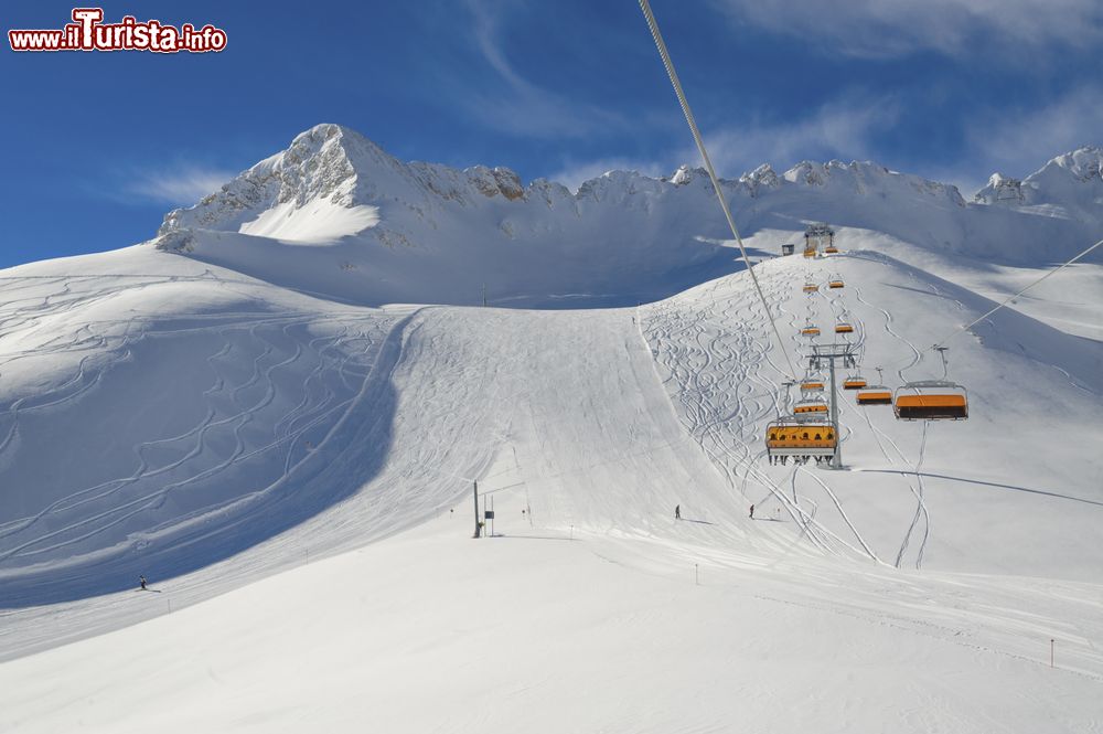 Immagine Piste innevate sullo Zugspitze, Germania, nello ski resort di Garmish-Partenkirchen.