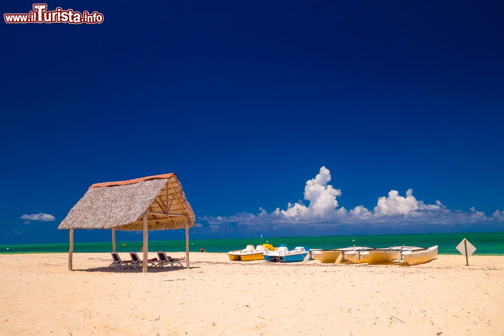 Immagine Playa Santa Lucia, sulla costa atlantica della provincia di Camagüey, è una delle più belle località balneari di Cuba - foto © Shutterstock.com