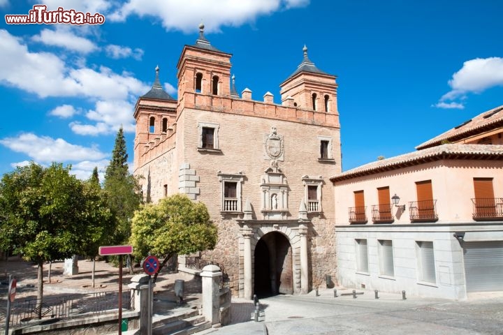 Immagine Plaza de San Martin a Toledo, Spagna - © Aleksandar Todorovic / Shutterstock.com