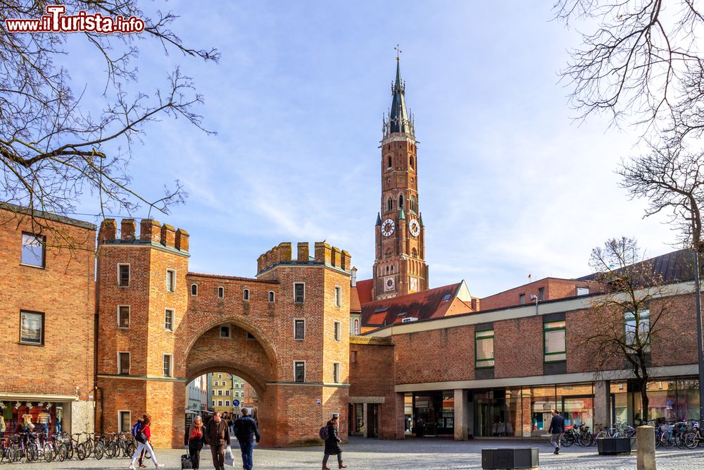 Immagine Porta d'ingresso nella vecchia città di Landshut, Germania.