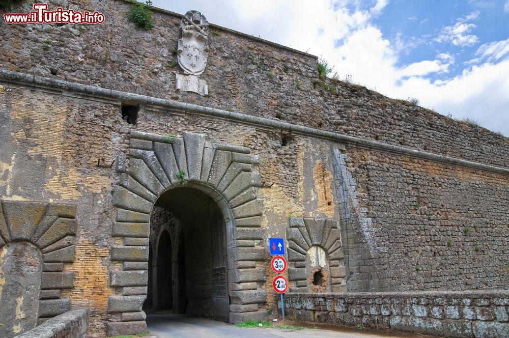 Immagine Porta Romana a Nepi nel Lazio