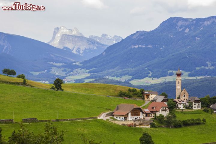 Immagine Prati a Renon altopiano sopra Bolzano in Alto Adige - © alfaori / Shutterstock.com