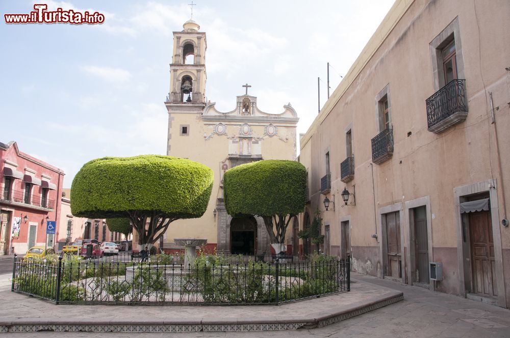 Immagine Queretaro, capitale dell'omonimo stato, Messico: la sua fondazione risale al luglio 1531 per opera dello spagnolo Hernan Perez de Bocanegra y Cordoba e dell'indio Otomi Conin.