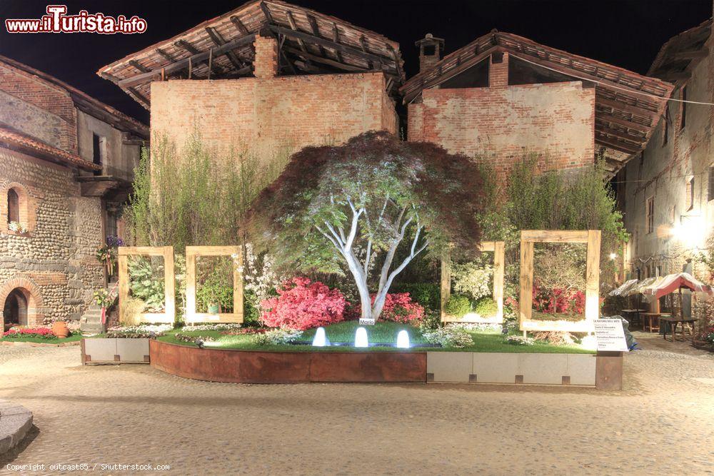 Immagine Un'immagine del villaggio di Ricetto di Candelo al crepuscolo, Biella,  Piemonte - © outcast85 / Shutterstock.com