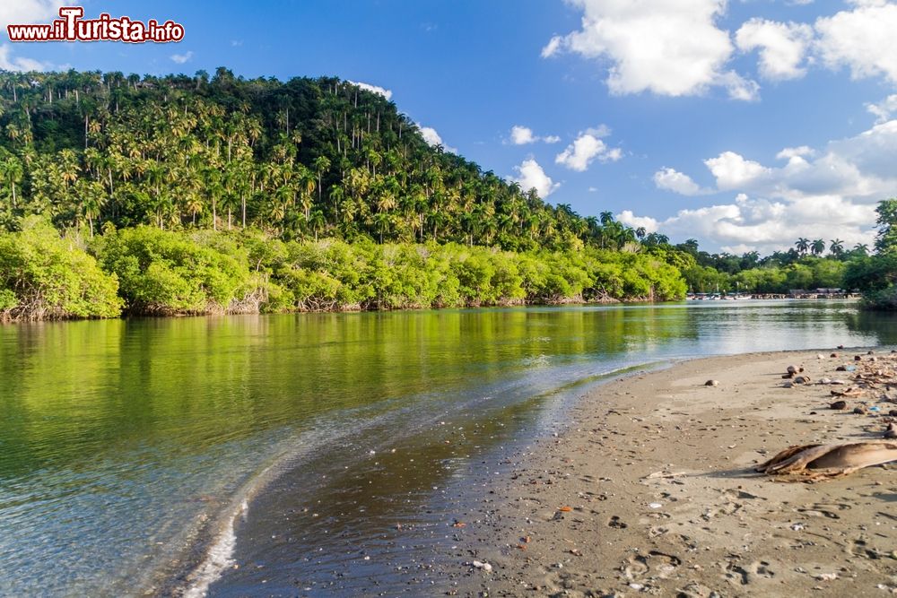 Immagine La foce del Rìo Miel nei pressi di Baracoa, provincia di Guantànamo, Cuba.